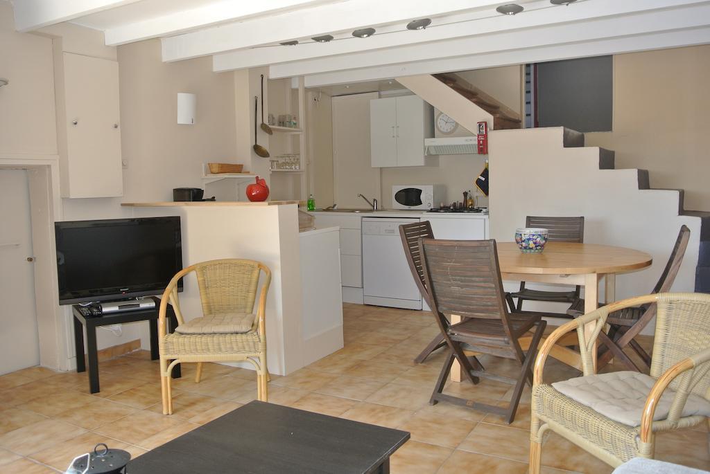 En Avignon 30133 Les Angles Apartment Les Angles  Cameră foto